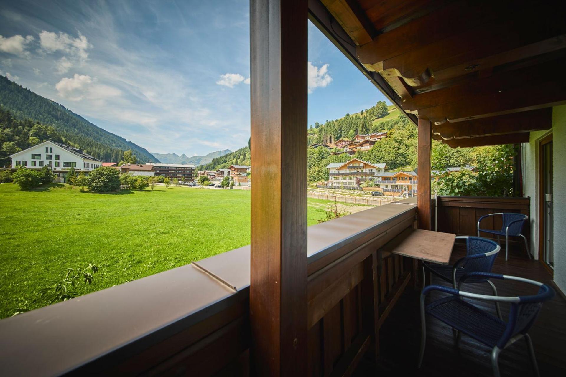 Ski & Bike Appartements Forsthaus Saalbach-Hinterglemm Ngoại thất bức ảnh